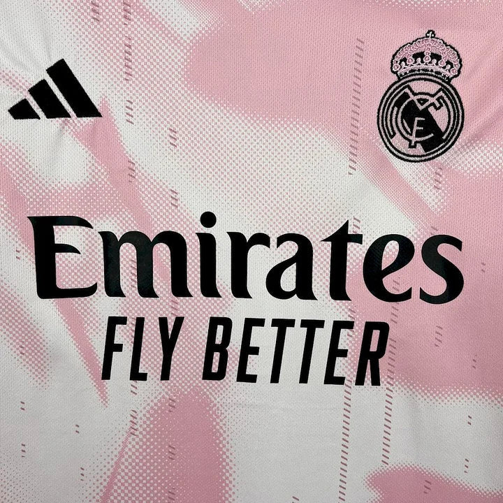 Maillot Réal Madrid concept 2025